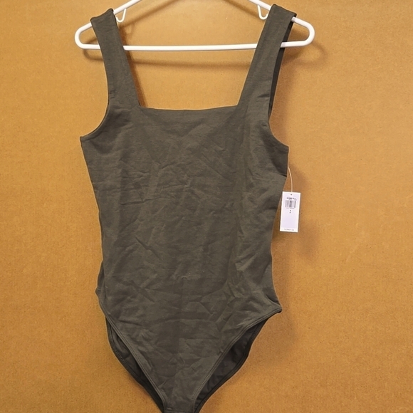 Old Navy Size S Olive Green Bodysuit - Picture 1 of 8